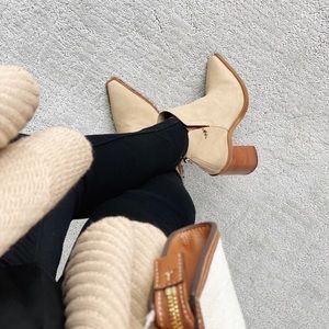 Vince Camuto welland booties